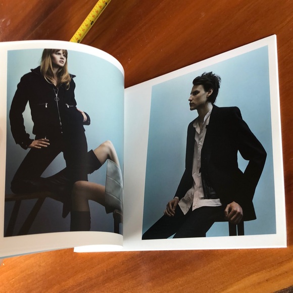 Louis Vuitton pret-a-porter 2002-03 catalog - Picture 5 of 8